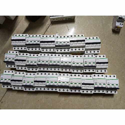 议价断路器3P254P35维修