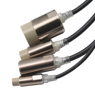 全新接近开关E2E-X5ME1 X1R5E1 X2ME1 X3D1-N X10ME2-Z 三线PNP