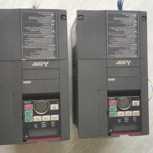 溢价-变频器 A800系列 FR-A820-2.2K-1 实物