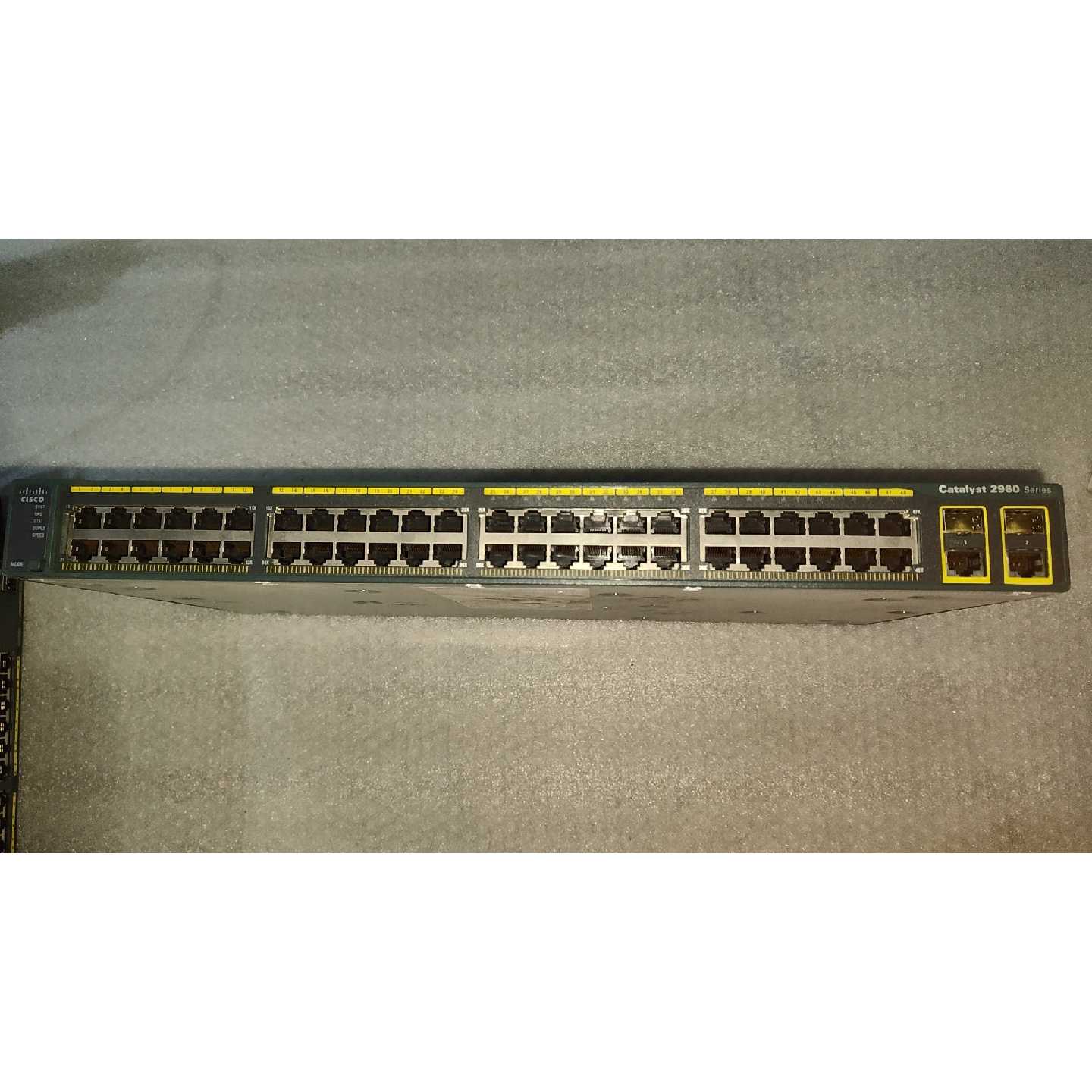 议价可维修思科CiscoWSC296048TCL交换机实物