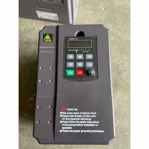 议价誉强变频器YQ3000G114004G5R5P维修