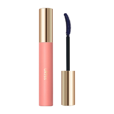 心凌为什么睫毛弯弯？刷睫毛膏啊