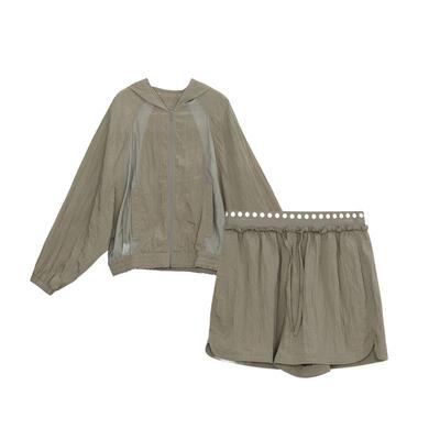 谜底运动休闲套装女士秋季新品连帽薄款外套+短裤243MTZ1167