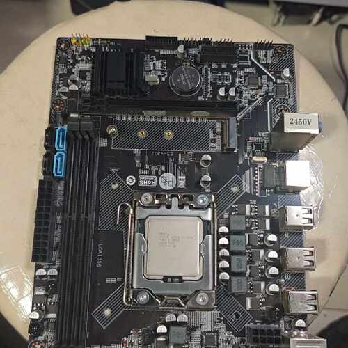 溢价-X79主板E5 2450 CPU   带挡板 下来，己