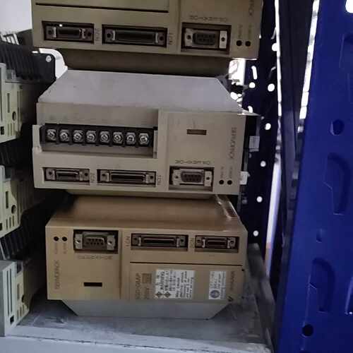 议价安川伺服驱动器SGDA08AP200V电压拆机件成色维修