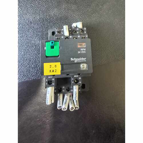 议价施耐德继电器RPM24VDCRPM42BD维修