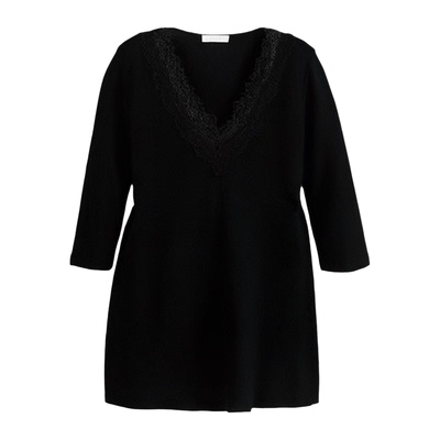 铅笔莓莓法式蕾丝拼接正肩V领T恤