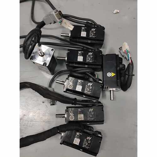 溢价-安川电机SGMMS-01ADC6S   八九成新左右