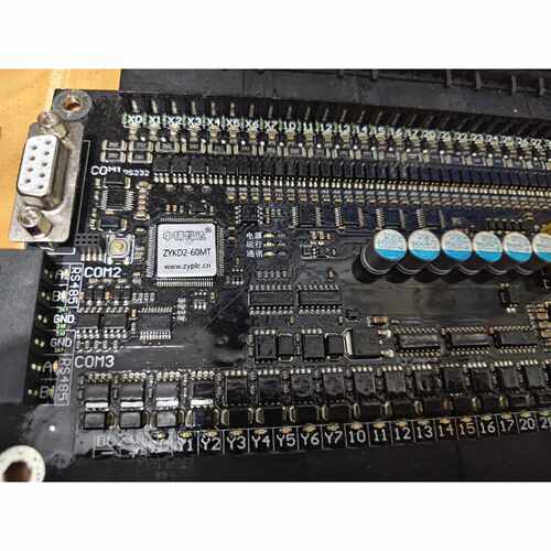 议价中研科达PLC ZYKD2-60MT，功能正常，成色为实图