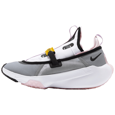 耐克运动风休闲鞋大童