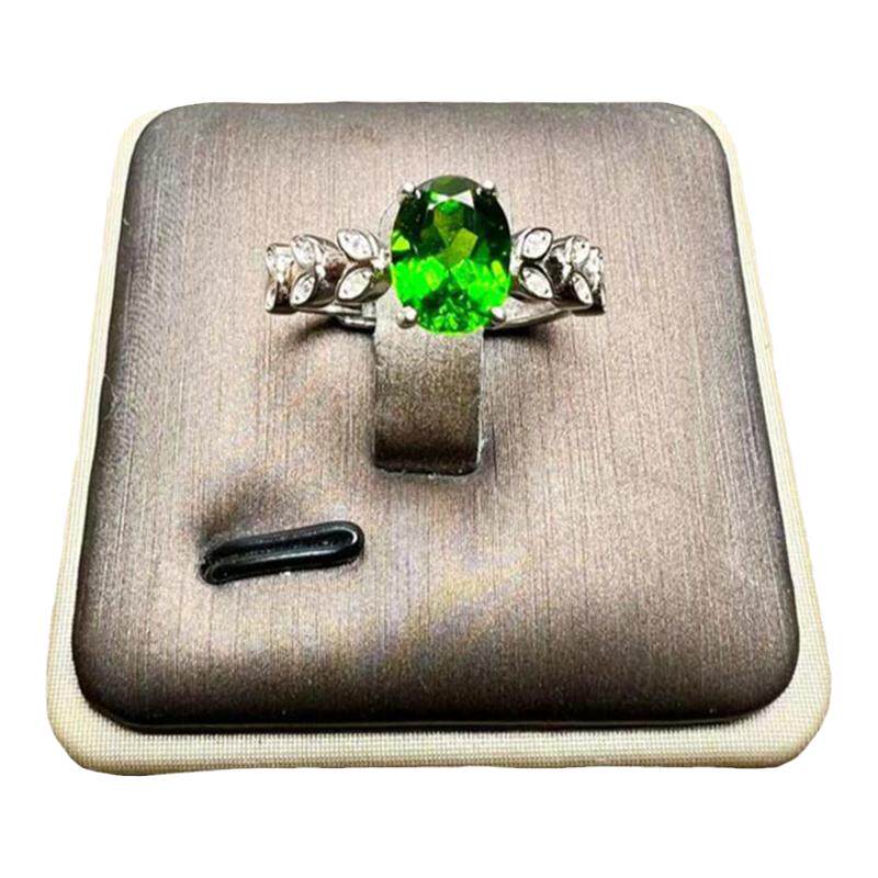 天然透辉石戒指 6乘8 925银精工镶嵌天然彩宝首饰