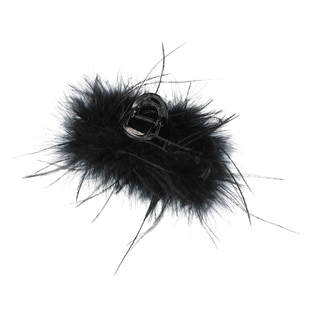 黑色羽毛抓夹女2026新款发夹后脑勺发量少秋冬鸡毛毛鲨鱼夹高级感