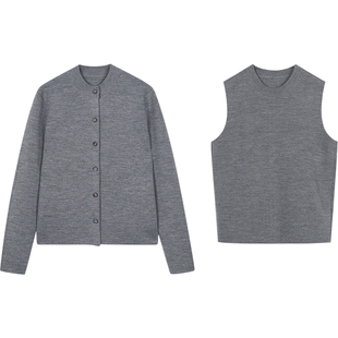 LESS春秋两件套针织衫女绵羊毛挺括短款休闲毛衣套装2O8H20780