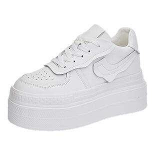 内增高小白鞋女款2026春季新款松糕厚底休闲百搭系带黑色单鞋板鞋