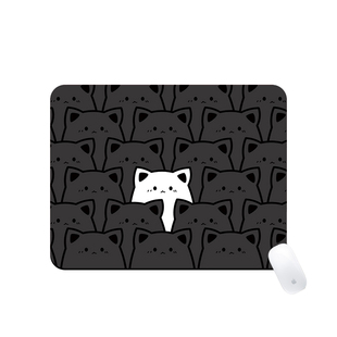 可爱小猫鼠标垫女生高颜值办公室桌垫小号方形垫子学生便携滑鼠垫