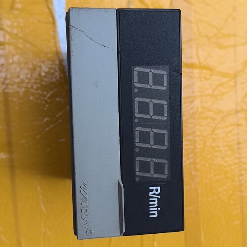 要询价---TOKY东崎DP3DV数显转速表010V输入显示0维修925