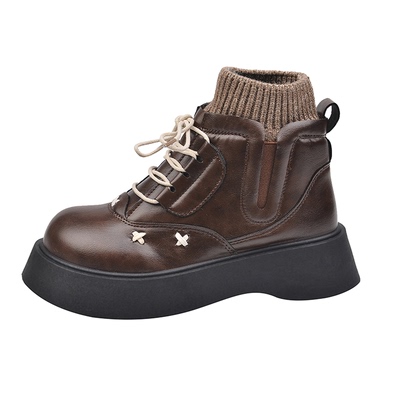 英伦风松糕黑色马丁靴子女机车靴