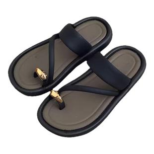 夏季沙滩厚底凉拖鞋网红夹趾拖鞋女配裙子法式晚风级感一字拖女