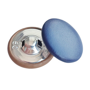 米白色湖蓝皮包包按扣女连衣裙浅卡驼色灰咖墨绿手工皮外套纽扣子