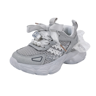 芭芭鸭女童运动鞋2026春季新款时尚儿童跑步鞋公主网面透气老爹鞋