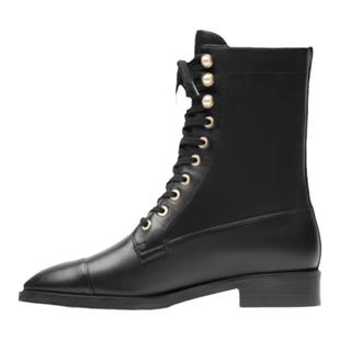 SW LOGAN PEARL BOOTIE 秋冬珍珠装饰马丁靴女粗跟圆头短靴机车靴