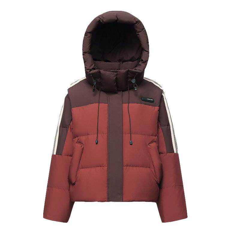 雪中飞小巧可爱羽绒服