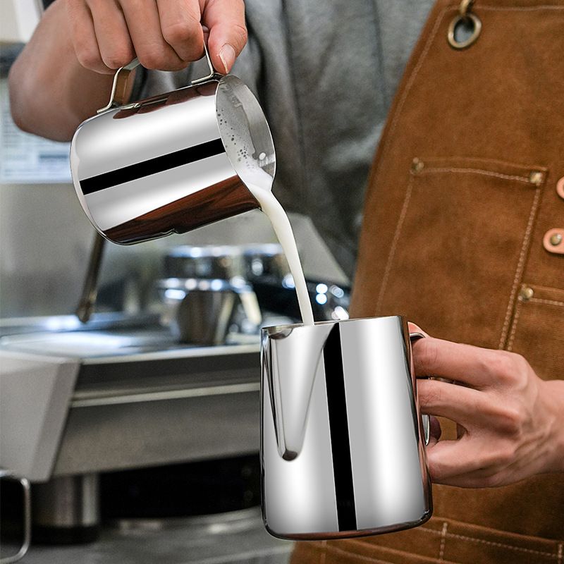 厂家批发304不锈钢拉花杯奶拉杯器具打缸咖啡杯奶花杯泡奶花式