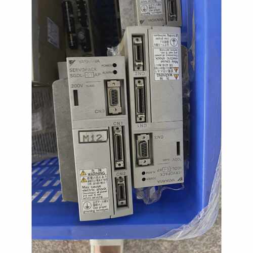 询价安川伺服驱动器SGDL-01AP，200V，，成色8