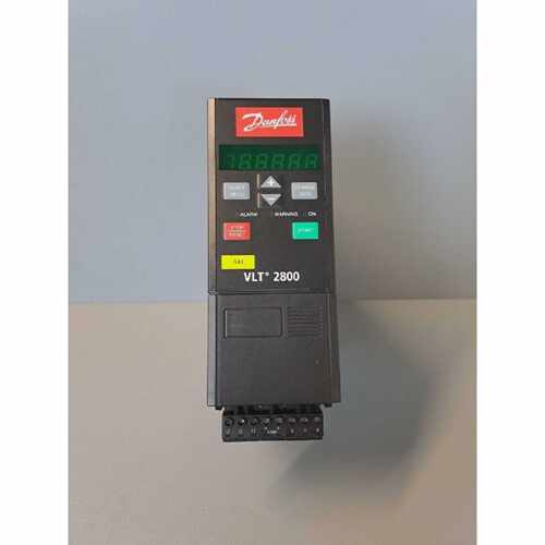 131Z8825  DANFOSS  VLT2805PT4B20SBR1DBF00A00C1Dimmer 0.55kW