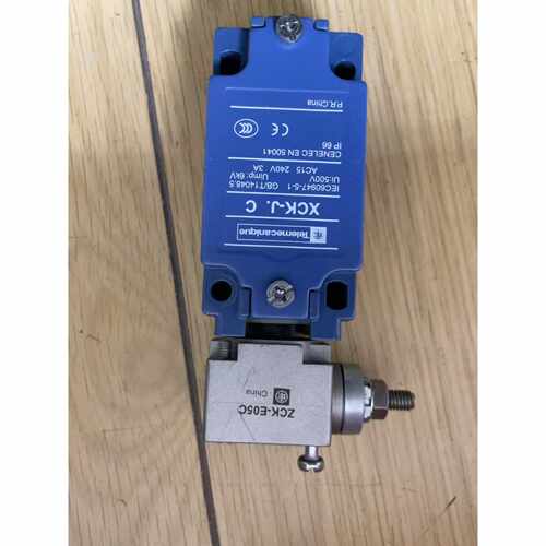 议价行程开关xckj.c...zcke05c全新维修