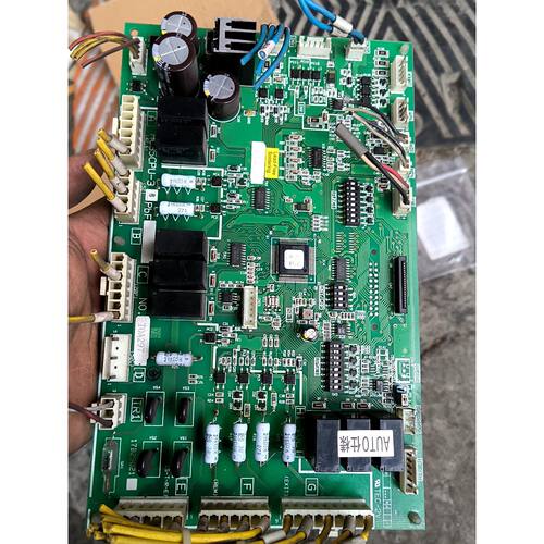 询价日立空压机主板HC35CPU3BPbF件实物看看