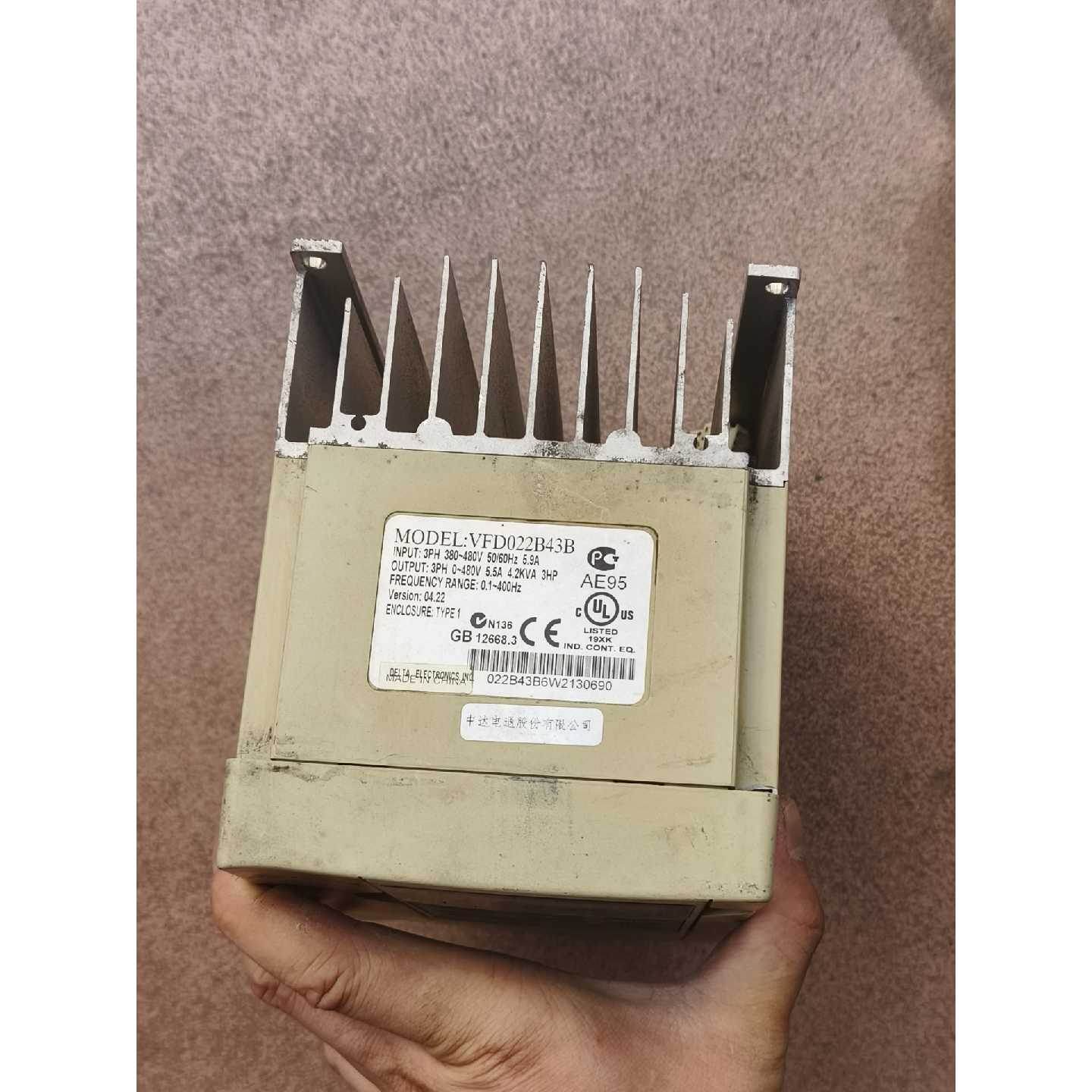 议价台达变频器VFD022B43B 2.2KW380V