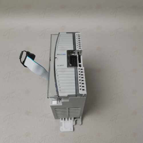 Allen Bradley 1762-IQ16 kleine Klappe fehlt