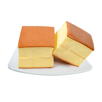 纯蛋糕小面包鸡蛋糕早餐