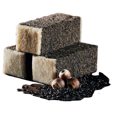 以黑养黑，熬夜多吃黑芝麻芡实糕