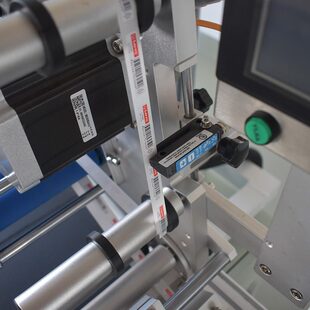 盒纸盒卡片全自动贴标机书本手机贴膜机食品标签机 平面贴标机包装