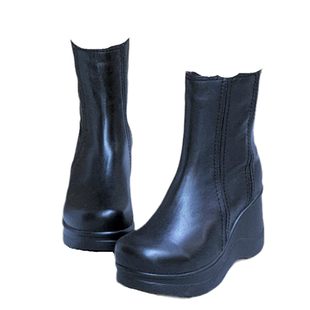 一席之地新款女鞋秋冬厚底靴子坡跟舒适休闲百搭中筒靴简约牛皮