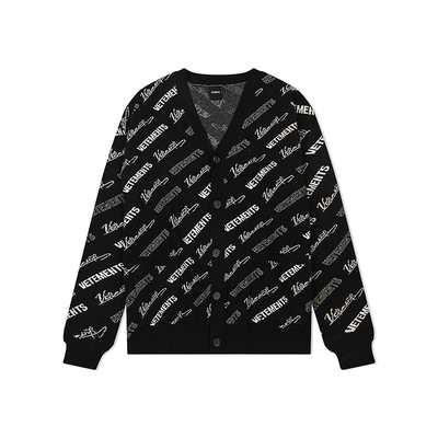 VETEMENTS弹幕式logo针织开衫