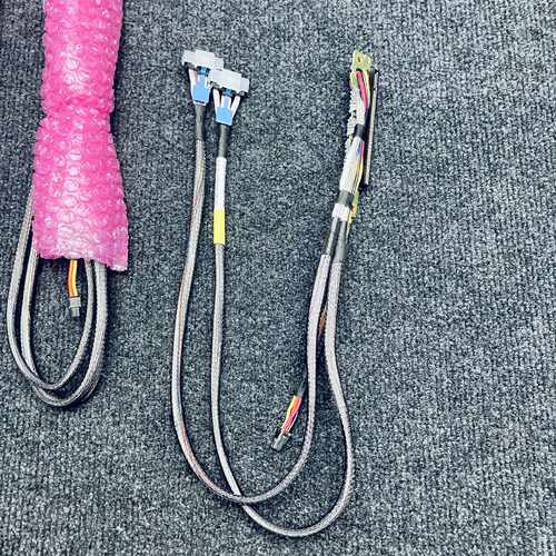安费诺amphenol PCIE X16 5.0转2*MCIO 8X转接线 转接卡