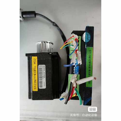 在线议价雷赛DM542 步进驱动器马达电机13套。功能完好，实物拍摄