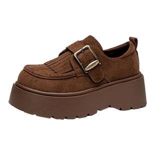 依思q厚底绒面乐福鞋女2025新款秋冬复古流苏魔术贴增高勃肯单鞋