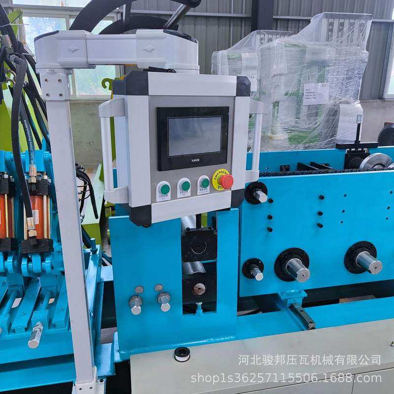 无极切断C型钢机设备 C型钢成型机 光伏支架生产机器