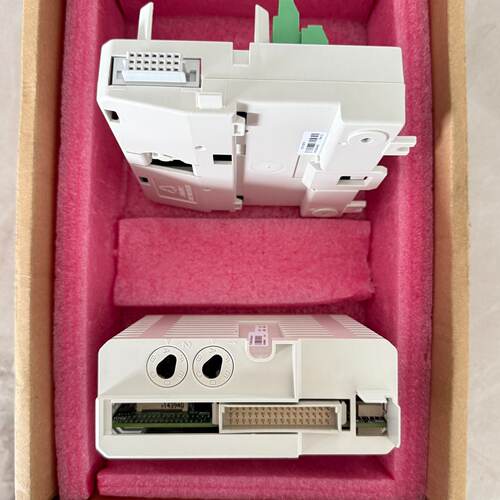 议价Br New nuine Abb Module Base Fau810 Set Shipped With nui