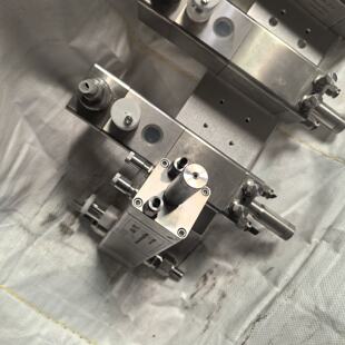 议价Uba P2 Precision Metering Pump Model 17258 Disassembled
