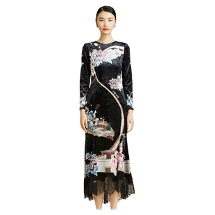 SUSSI/古色冬季新款商场同款黑色印花长袖拼接蕾丝连衣裙女