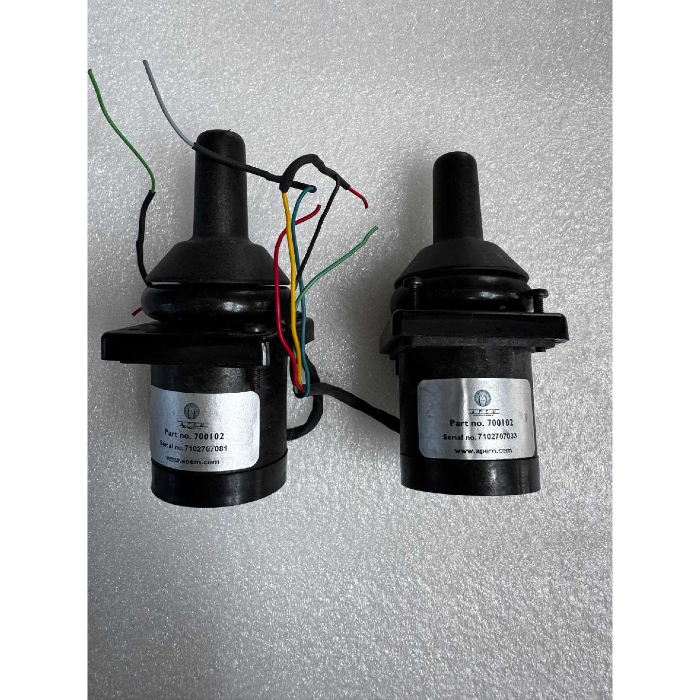 【请询价】APEM操纵仪器控制700102