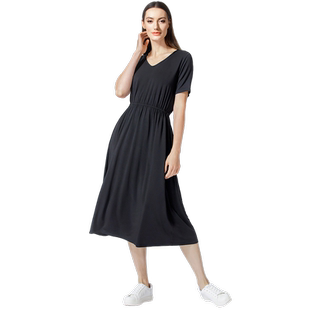 AUMNIE澳弥尼V领T恤连衣裙修身显瘦中长裙子凉爽透气伞状下摆长裙