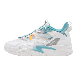 特步男鞋2026新款冬季板鞋皮面防水休闲鞋子男款轻便学生运动鞋男