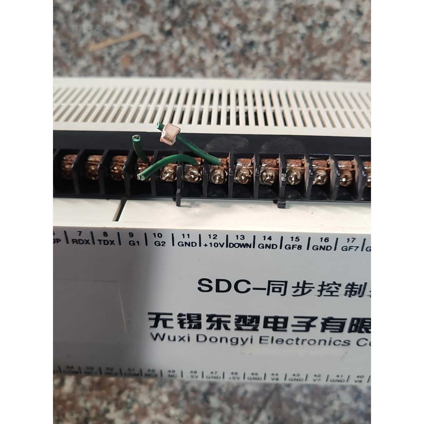 议价八路同步控制器无锡东翌SDC-同步控制器二手拆机功能正常