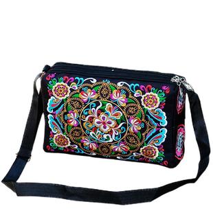 云南刺绣包绣花包包女2025新款民族风装手机的小包包布包斜挎布艺